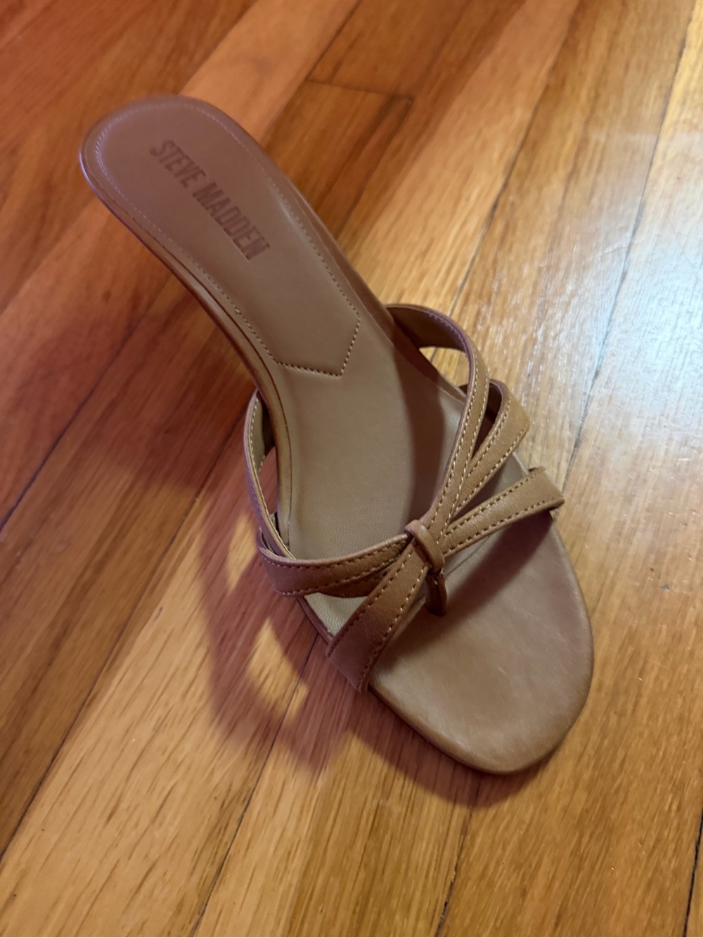 Steve Madden Tan Knotted Strap Kitten Heels - Picture 3 of 4